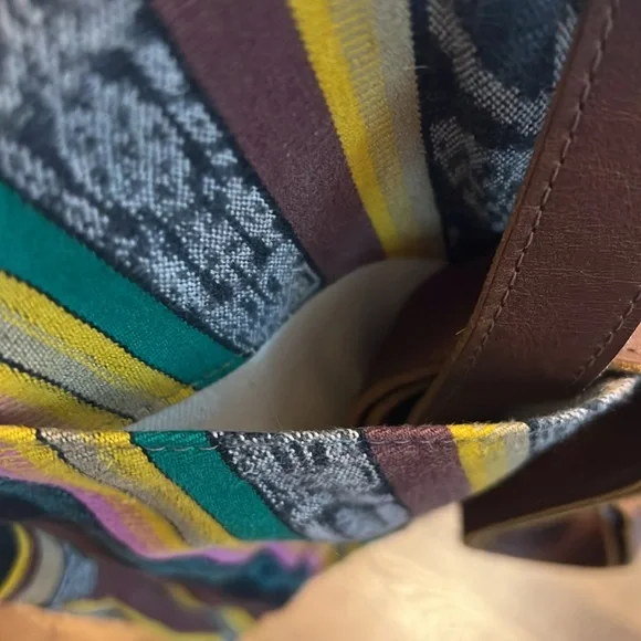 Nena and Co Corte Sling green yellow brown black pink